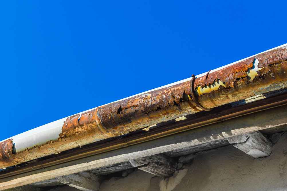 when to replace your gutters, best time to replace gutters, Edmonton