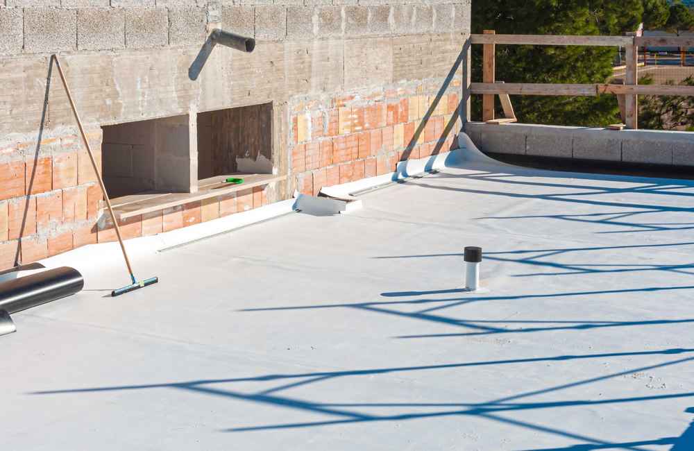 certified commercial roofing expert in Edmonton